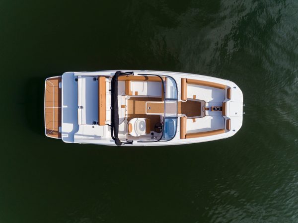 Bayliner DX2050 Deck Boat